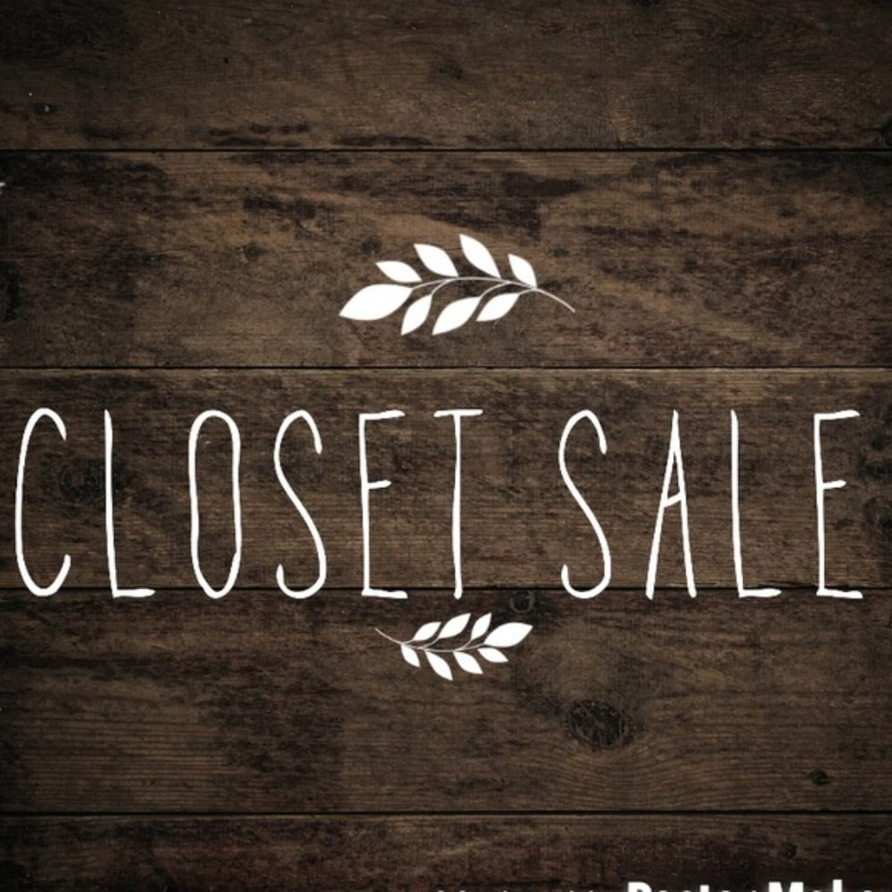 CLOSET SALE - Picture 6 of 6